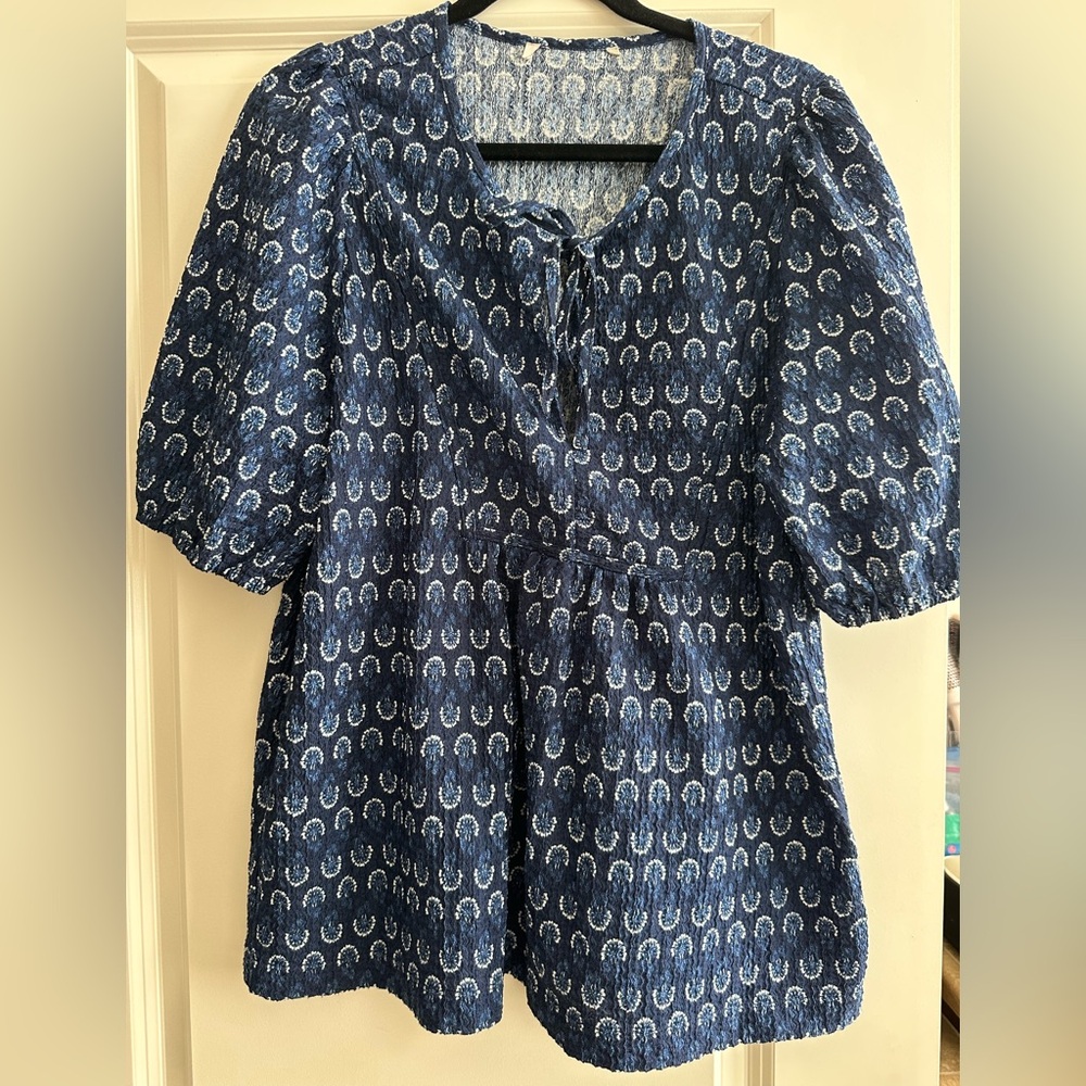 LOFT Blue and White Patterned Blouse